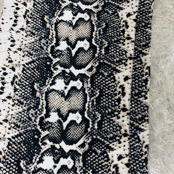Jules & Leopold Pants Size 6 NWT snake Print wild design black and white - Picture 2 of 6